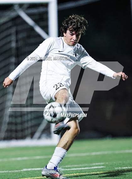 Thumbnail 3 in Brentwood School vs Burroughs photogallery.