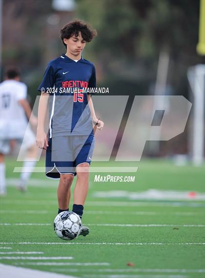 Thumbnail 2 in Brentwood School vs Burroughs photogallery.