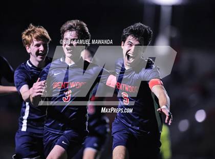 Thumbnail 2 in Brentwood School vs Burroughs photogallery.
