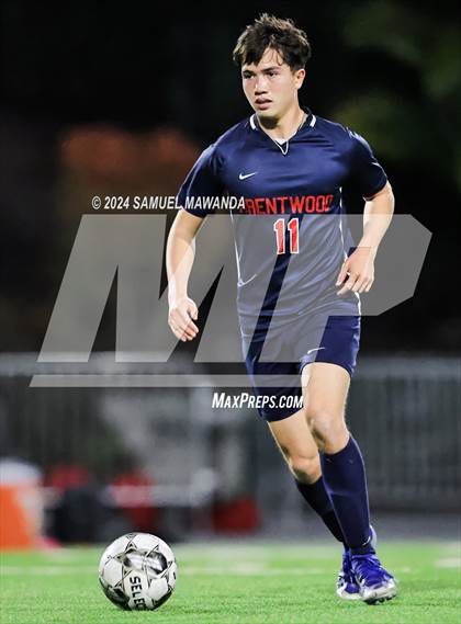 Thumbnail 3 in Brentwood School vs Burroughs photogallery.
