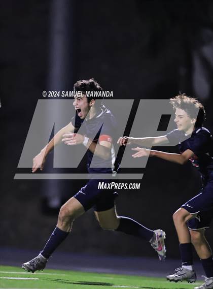 Thumbnail 2 in Brentwood School vs Burroughs photogallery.