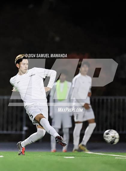 Thumbnail 2 in Brentwood School vs Burroughs photogallery.