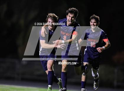 Thumbnail 3 in Brentwood School vs Burroughs photogallery.