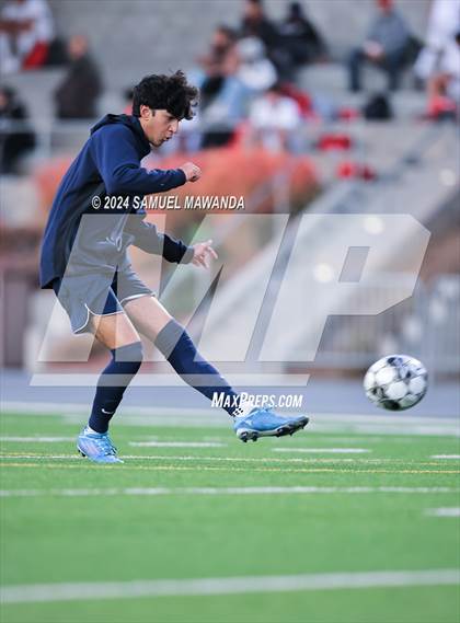 Thumbnail 3 in Brentwood School vs Burroughs photogallery.