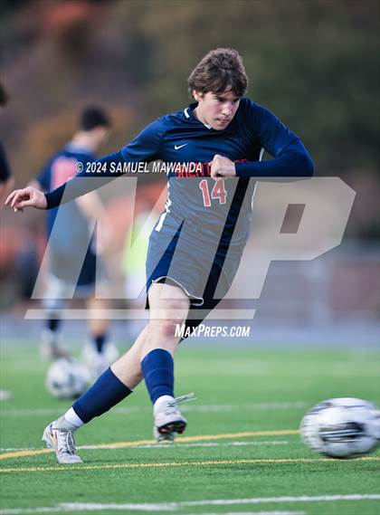 Thumbnail 3 in Brentwood School vs Burroughs photogallery.