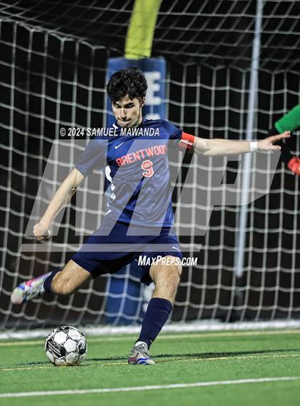 Thumbnail 2 in Brentwood School vs Burroughs photogallery.