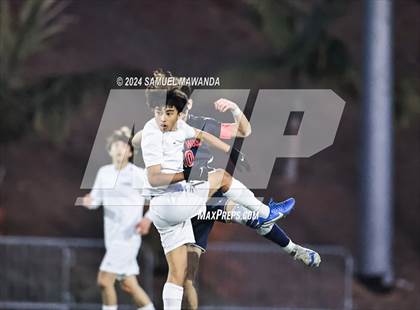 Thumbnail 3 in Brentwood School vs Burroughs photogallery.