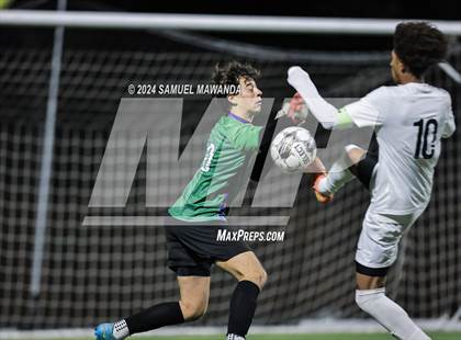 Thumbnail 3 in Brentwood School vs Burroughs photogallery.