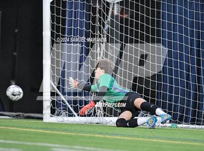 Thumbnail 2 in Brentwood School vs Burroughs photogallery.
