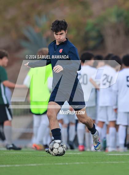 Thumbnail 3 in Brentwood School vs Burroughs photogallery.