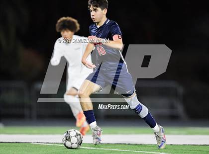 Thumbnail 1 in Brentwood School vs Burroughs photogallery.