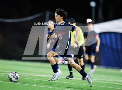 Thumbnail 3 in Brentwood School vs Burroughs photogallery.