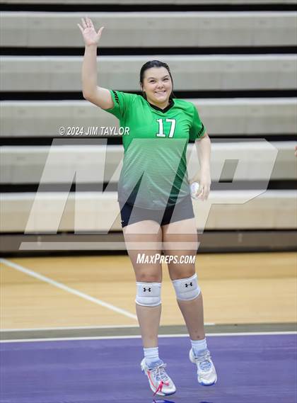 Thumbnail 2 in Iowa Park vs Comanche (UIL 3A  Bi-district) photogallery.