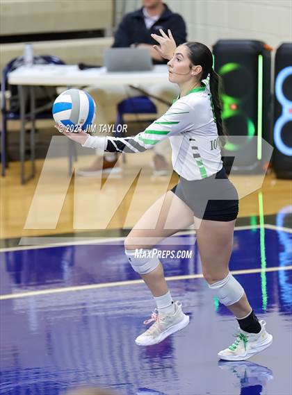Thumbnail 1 in Iowa Park vs Comanche (UIL 3A  Bi-district) photogallery.