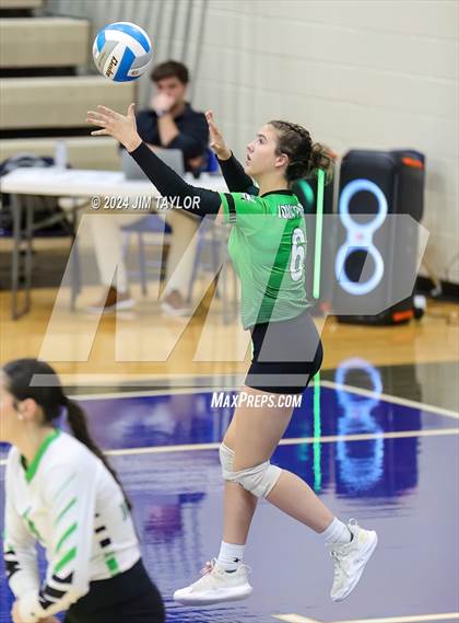 Thumbnail 1 in Iowa Park vs Comanche (UIL 3A  Bi-district) photogallery.