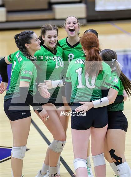 Thumbnail 3 in Iowa Park vs Comanche (UIL 3A  Bi-district) photogallery.