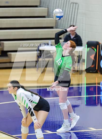 Thumbnail 2 in Iowa Park vs Comanche (UIL 3A  Bi-district) photogallery.