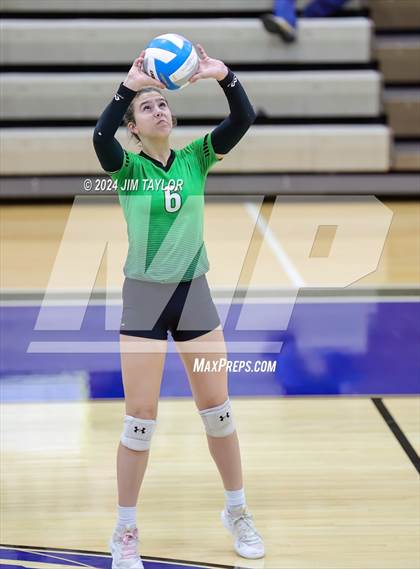 Thumbnail 2 in Iowa Park vs Comanche (UIL 3A  Bi-district) photogallery.