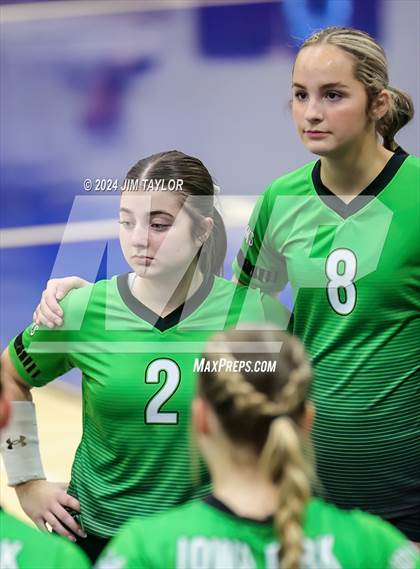 Thumbnail 1 in Iowa Park vs Comanche (UIL 3A  Bi-district) photogallery.