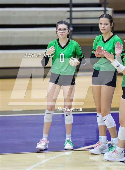 Thumbnail 1 in Iowa Park vs Comanche (UIL 3A  Bi-district) photogallery.