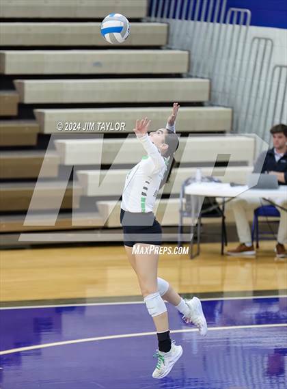 Thumbnail 2 in Iowa Park vs Comanche (UIL 3A  Bi-district) photogallery.