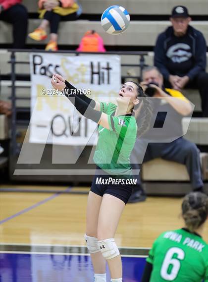Thumbnail 2 in Iowa Park vs Comanche (UIL 3A  Bi-district) photogallery.