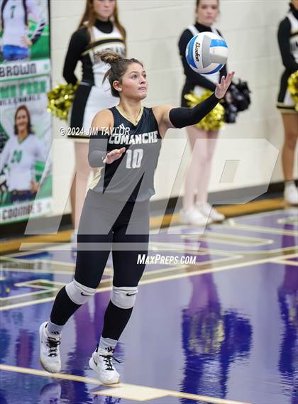 Thumbnail 1 in Iowa Park vs Comanche (UIL 3A  Bi-district) photogallery.