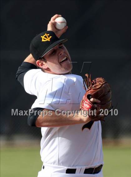 Thumbnail 2 in Bishop Amat @ Capistrano Valley photogallery.