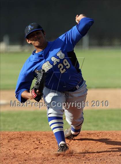 Thumbnail 3 in Bishop Amat @ Capistrano Valley photogallery.
