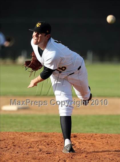Thumbnail 2 in Bishop Amat @ Capistrano Valley photogallery.