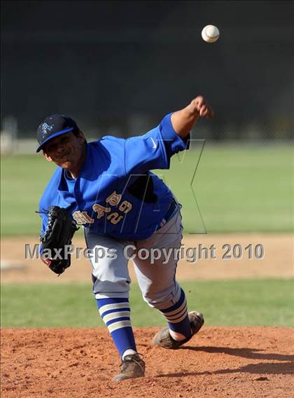 Thumbnail 2 in Bishop Amat @ Capistrano Valley photogallery.