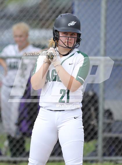 Thumbnail 2 in Hall @ Enfield (CIAC Playoffs Quarterfinals Class LL) photogallery.