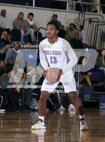 Thumbnail 3 in Oakland Tech vs. Folsom (St. Hope Elite Classic) photogallery.