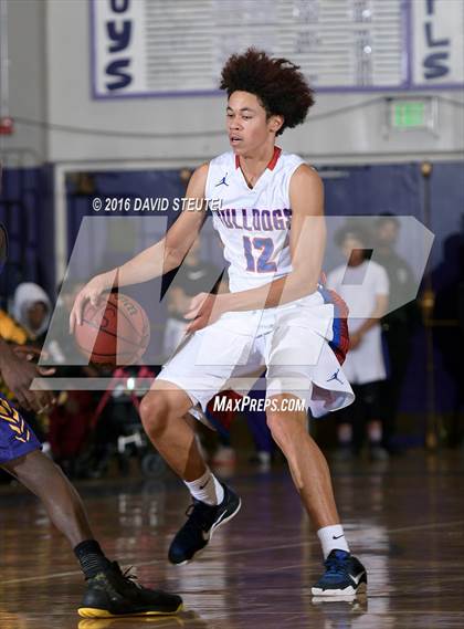 Thumbnail 1 in Oakland Tech vs. Folsom (St. Hope Elite Classic) photogallery.