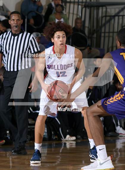 Thumbnail 3 in Oakland Tech vs. Folsom (St. Hope Elite Classic) photogallery.