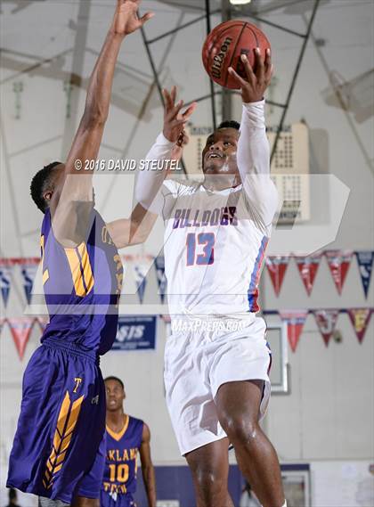 Thumbnail 2 in Oakland Tech vs. Folsom (St. Hope Elite Classic) photogallery.