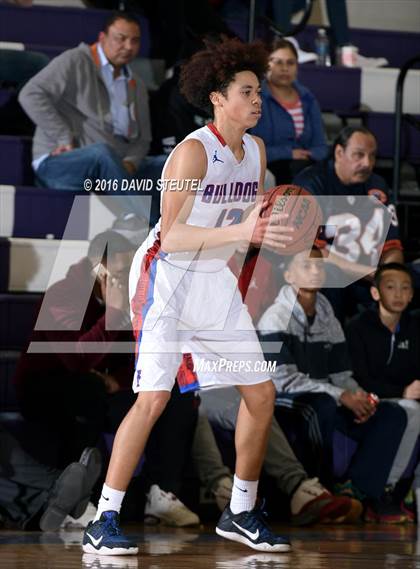 Thumbnail 1 in Oakland Tech vs. Folsom (St. Hope Elite Classic) photogallery.