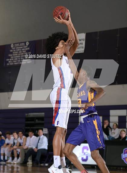 Thumbnail 1 in Oakland Tech vs. Folsom (St. Hope Elite Classic) photogallery.