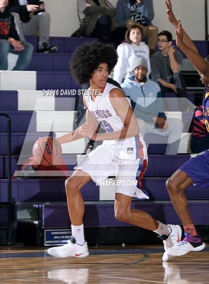 Thumbnail 2 in Oakland Tech vs. Folsom (St. Hope Elite Classic) photogallery.