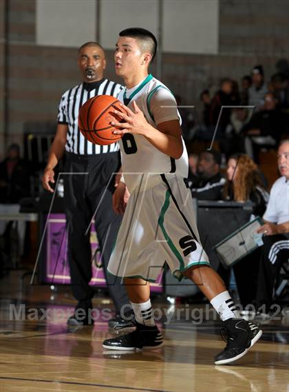 Thumbnail 1 in Etiwanda vs. Santiago (Inland Empire Classic) photogallery.