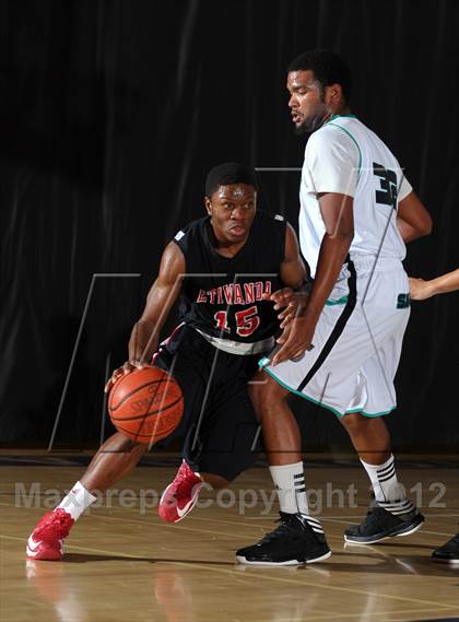 Thumbnail 1 in Etiwanda vs. Santiago (Inland Empire Classic) photogallery.