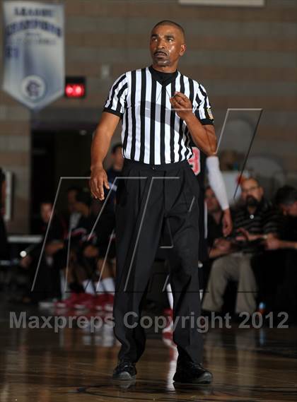 Thumbnail 1 in Etiwanda vs. Santiago (Inland Empire Classic) photogallery.