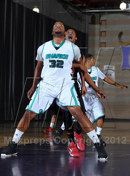 Thumbnail 1 in Etiwanda vs. Santiago (Inland Empire Classic) photogallery.