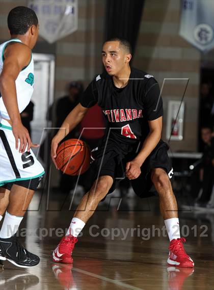 Thumbnail 2 in Etiwanda vs. Santiago (Inland Empire Classic) photogallery.