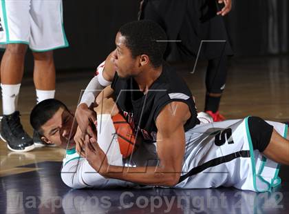Thumbnail 2 in Etiwanda vs. Santiago (Inland Empire Classic) photogallery.