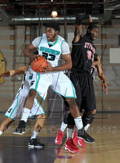 Thumbnail 3 in Etiwanda vs. Santiago (Inland Empire Classic) photogallery.