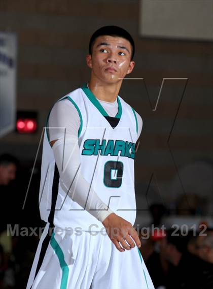 Thumbnail 2 in Etiwanda vs. Santiago (Inland Empire Classic) photogallery.