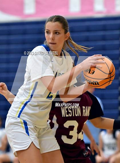 Thumbnail 2 in Weston Ranch vs. River City (Rumble on the River) photogallery.