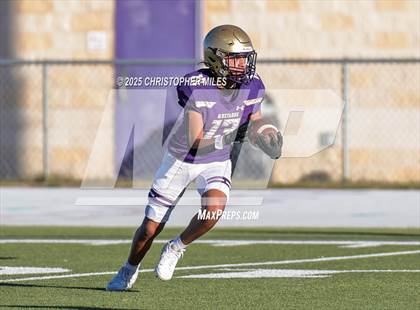 Thumbnail 3 in FR: Lampasas @ Marble Falls photogallery.