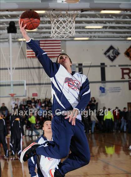 Thumbnail 1 in Unity vs. Northwestern (WIAA D3 Sectional Semi-Final) photogallery.